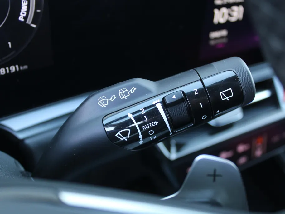 Kia Niro 1.6 GDi Hybrid ExecutiveLine | Camera | Leer | Schuifdak | Stoelverwarming+ventilatie | Elektr. stoelverstelling + achterklep | 18' LM | HUD |