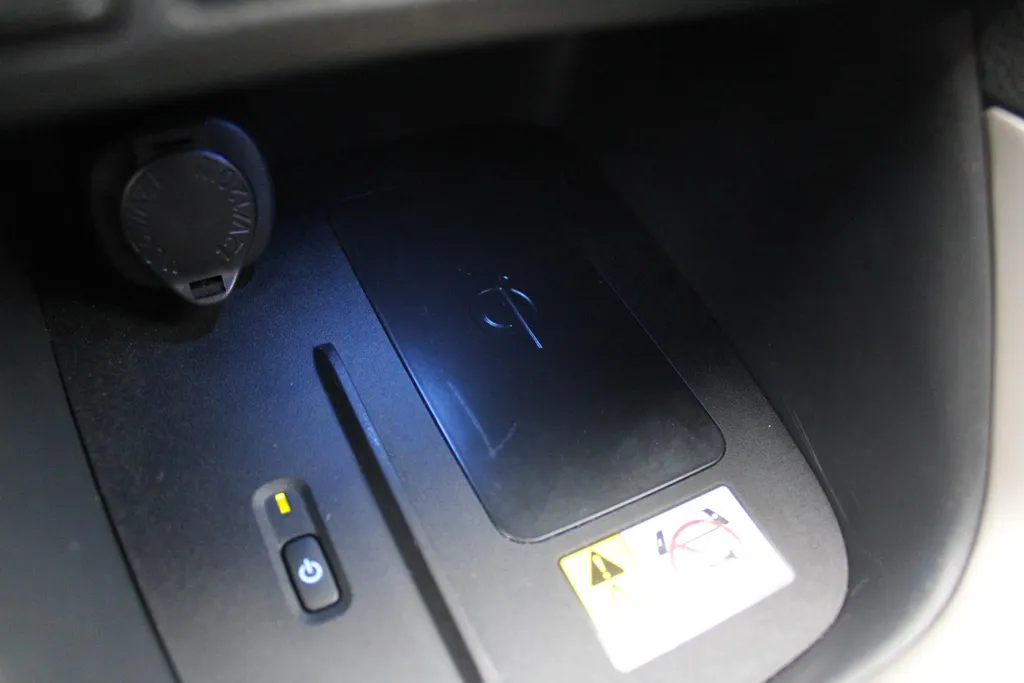 Mazda 2 Hybrid 1.5 Select | Airco | 16'LM | navi | Cruise | Stoelverwarming | Draadloos laden |