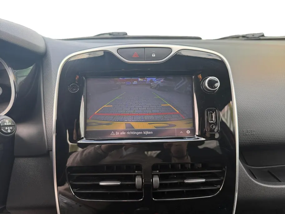 Renault Clio Estate 0.9 TCe Limited | Camera | Parkeersensoren | Bluetooth | Navigatie | All Season Banden | Dealer Onderhouden | 12 Maanden BOVAG Garantie