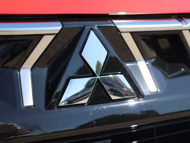 Mitsubishi ASX 1.6 HEV Instyle | Panoramadak | Trekhaak | Leder VERKOCHT