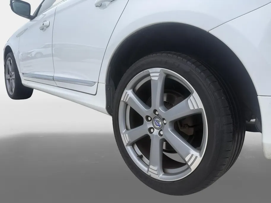 Volvo XC60 2.0 T5 FWD Summum | Automaat | Panorama Dak | NL-Auto | NAP | Memory Seats | Camera | Climate Control | Stoelverwarming | Cruise Control | Navigatie | Keyless