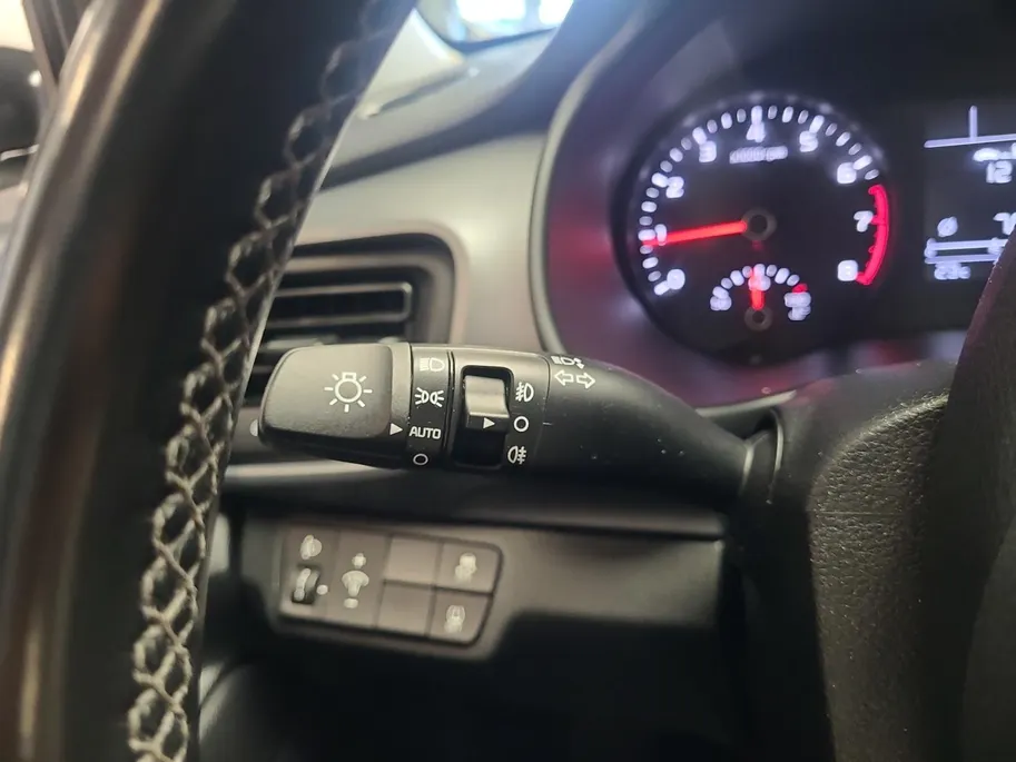 Kia Stonic 1.0 T-GDi DynamicLine 1e Eigenaar | Navi | Airco | Fabrieksgarantie t/m 16-1-2027 + 3x 1 jaar* | NAP