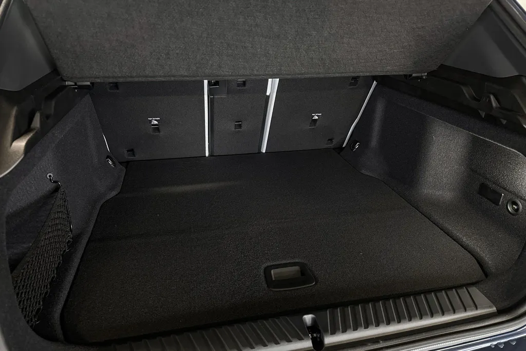 BMW iX3 50 xDrive 113 kWh
