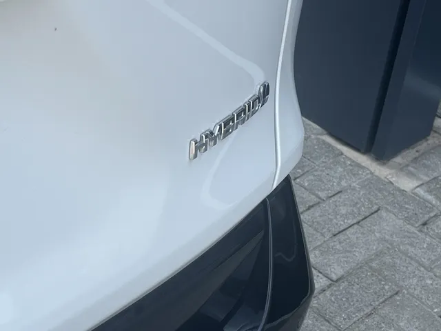 Toyota RAV4 2.5 Hybrid Bi-Tone