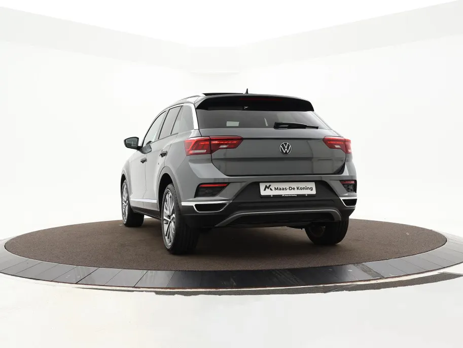Volkswagen T-Roc 1.5 TSI 150pk DSG Sport · Panoramadak · Camera · Stoelverwarming · Elek. Achterklep · ACC · Dodehoeksensor ·
