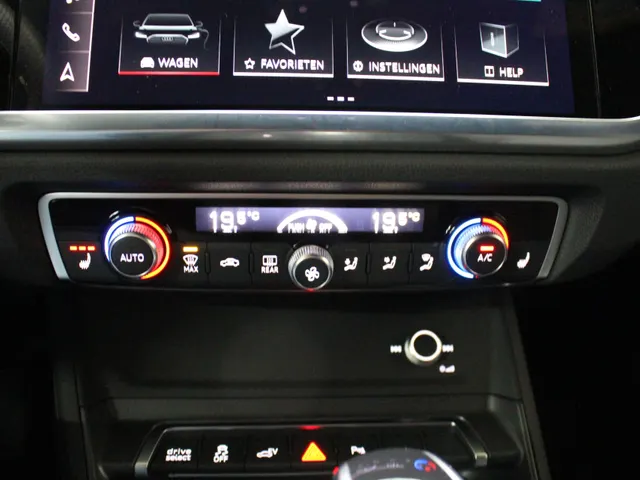 Audi Q3 Sportback 45 TFSI 245PK S-Line S-Tronic Navigatie | 360 camera | Gunner Velgen | Stoelverwarming