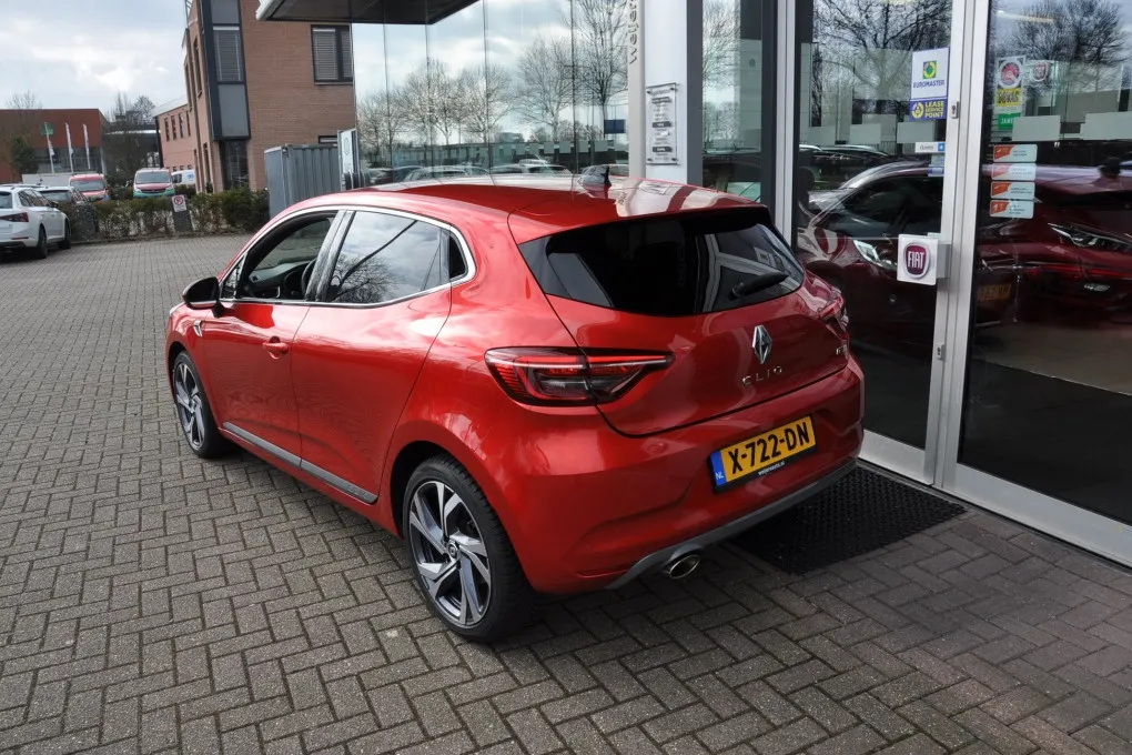 Renault Clio 140pk Nieuwstaat! All Seasons 1.3 TCe R.S. Line