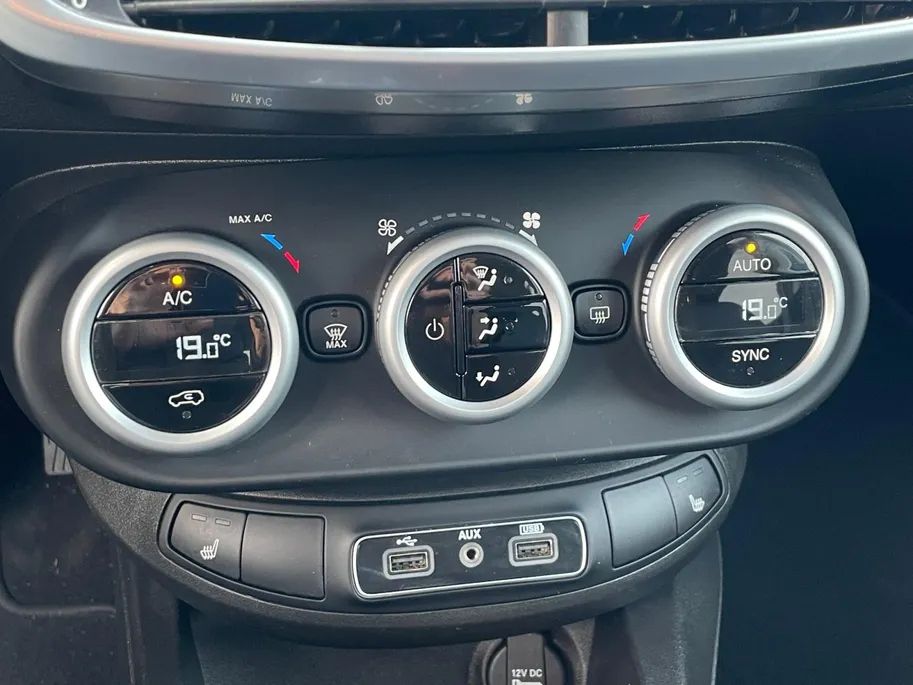 Fiat 500X 1.0 GSE Urban Opening Edition *Navi+Camera*Climate Control*Stoelverwarming*Trekhaak*Carplay*LM Velgen*Zeer nette auto!