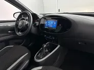 Toyota Aygo X 1.0 VVT-i S-CVT Pulse Plus Automaat | Keyless Entry | Parkeersensoren voor + achter | 17'' L.M. Velgen