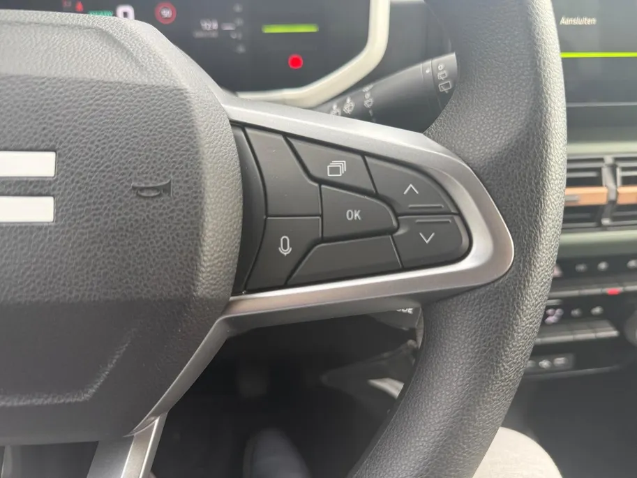 Dacia Spring Extreme 65 26.8 kWh AUTOMAAT AIRCO CAMERA CRUISE CONTROLE APPLE CARPLAY ANDROID AUTO ZEER MOOIE AUTO DEMONSTRATIEAUTO VRAAG NAAR DE KMSTAND