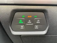 CUPRA Leon 1.5 TSI e-Hybrid DSG-autom. Business elektr. WLTP tot 130km | Camera | Stoel/Stuurverwarming | Adaptief Cruise Control | Dodehoek Detectie | Climate Control | DAB | Navigatie | Full Led | Keyless