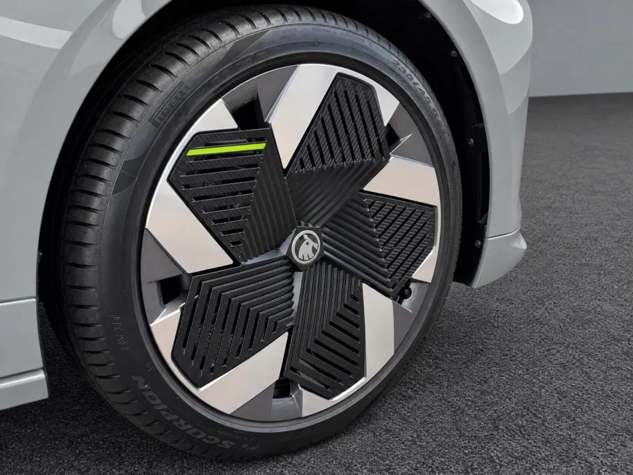 Škoda Enyaq iV RS 340pk SUV 4x4 | Business Upgrade- Plus |21 inch vision velgen | Panoramisch schuif/kanteldak |