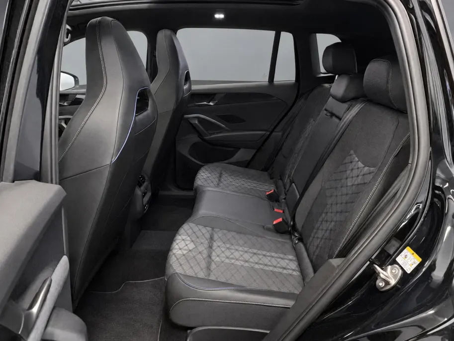 Volkswagen Tiguan 1.5 272pk DSG eHybrid R-Line Edition · Panoramadak · Wegklapbare Trekhaak · 360 Camera · Verwarmbare Voorruit · 20'' Inch · Garantie t/m 16-04-2030 of 100.000km