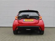 Mazda 2 Hybrid 1.5 Select | 16' LM | Stoel- & stuurverwarming | HUD | Camera | Dodehoek sensor |