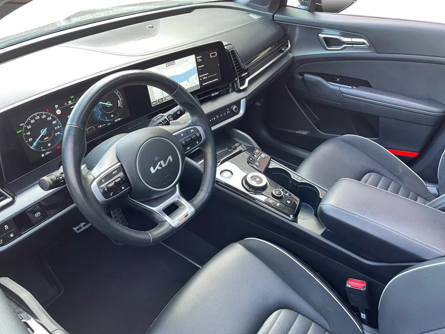 Kia Sportage 1.6 T-GDi Plug-in Hybrid AWD GT-Line *Navi+360Camera*Schuif/kanteldak*Stoelverwarming/ventilatie*Climate Control*Adapt. Cruise Control*Elekt. Stoelen*Harman Kardon Audio*Zeer nette auto!