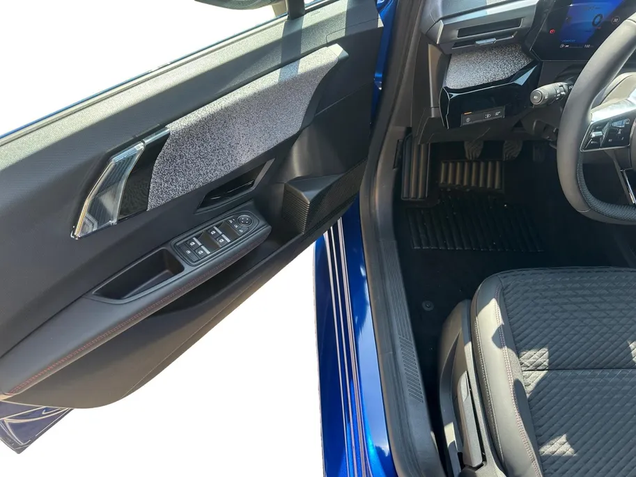 Renault Clio Techno | 1.800,- Euro Voorraadkorting | Camera | Climate Control﻿ | Draadloze oplader | 18 Inch velgen | Dode hoek Detectie | Sfeerverlichting