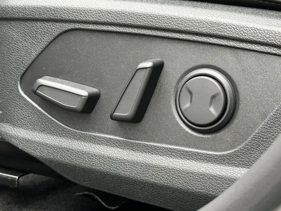 Kia Sportage 1.6 T-GDi Plug-in Hybrid GT-PlusLine | Afneembare Trekhaak | Demo | Direct leverbaar | 360 Camera | Schuif-/kanteldak | Stoel-/stuurverwarming | Apple Carplay | Android Auto