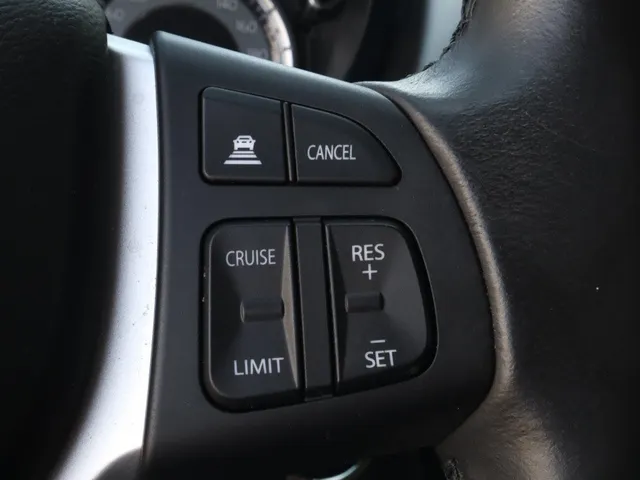 Suzuki S-Cross 1.4 BoosterJet Hybrid Select | Carplay | Trekhaak | All Seasons VERKOCHT
