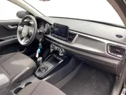 Kia Rio 1.0 T-GDi MHEV DynamicLine | Airco | AppleCarPlay Android Auto | 16 inch LM velgen | Parkeercamera | Cruise control | Lineassist |