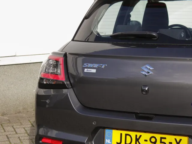 Suzuki Swift 1.2 Comfort Smart Hybrid | Navi | Adap. Cruise | Camea | Park sens