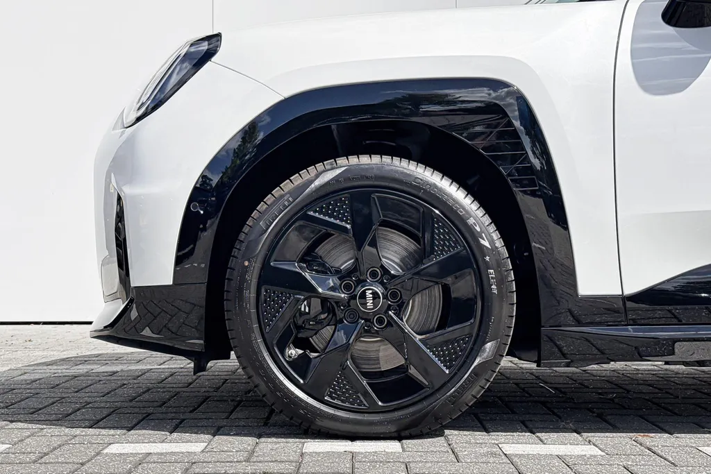 MINI Aceman E John Cooper Works S 42.5 kWh