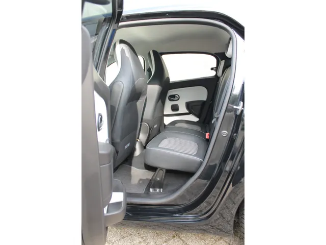 Renault Twingo 1.0 SCe Intens | navigatie | climate control |  lichtmetalen velgen | all season banden