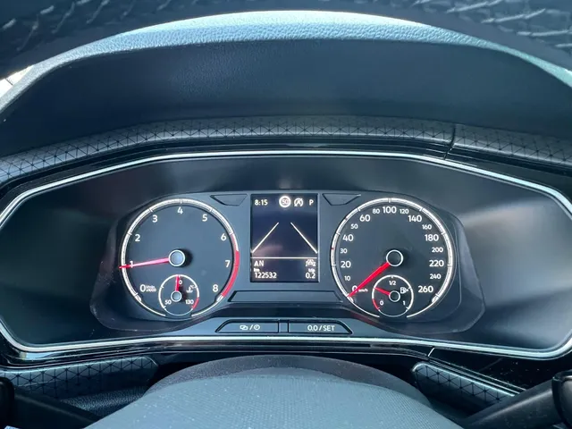 Volkswagen T-Cross 1.0 TSI Life AUTOMAAT | NAVIGATIE | APPLE CARPLAY | ANDROID AUTO | 17 INCH LMV | STOELVERWARMING | ADAPTIVE CRUISE CONTROL |