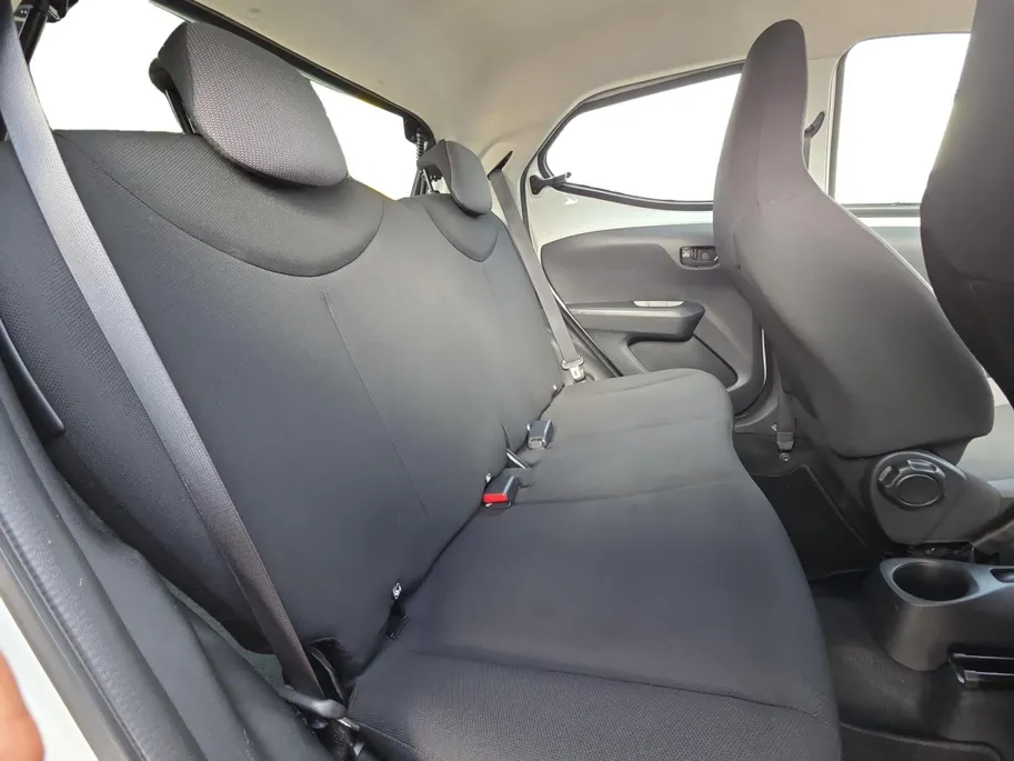 Toyota Aygo 1.0 VVT-i x-fun | Airco | Cruise Control | 12 Maanden BOVAG Garantie |