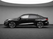 Audi A3 Limousine 35 TFSI S edition 150 PK · Tech plus · Glazen panoramadak · 19' inch Audi sport velgen 5-dubbelspaak-edge anthracietzwart glansgedraaid