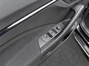 Škoda Kamiq Selection 1.0 TSI 85 kW / 115 PK SUV 6 versn. Hand | Trekhaak | Black Magic |