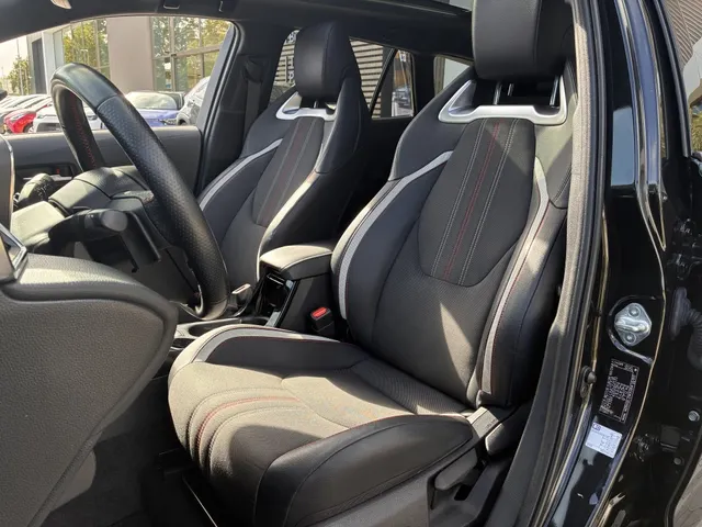 Toyota Corolla Touring Sports 2.0 Hybrid GR-Sport | Panoramadak | JBL | Trekhaak