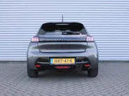 Peugeot 208 1.2 PureTech GT Pack | Stoelverwarming | Pano dak | Camera | Cruise adapt. | Dodehoek detectie | 17' LM | Navi | Clima | Leer/alcantara sportstoelen |