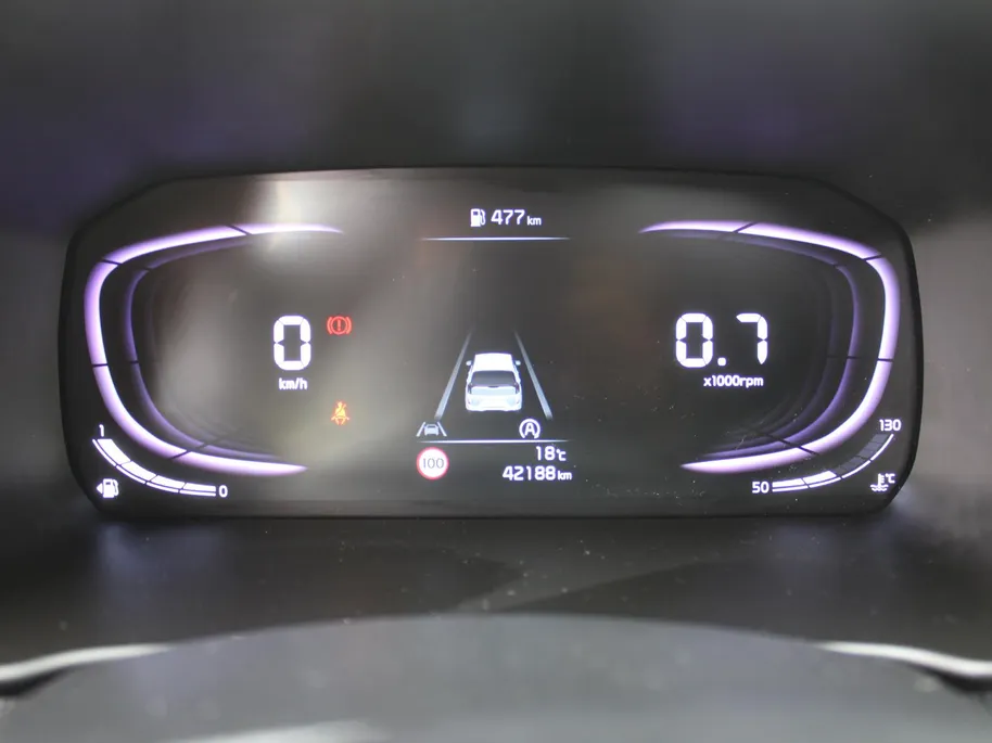 Kia Picanto 1.0 DPI GT-Line | Stuur-/stoelverwarming | Schuifdak | Camera | Dodehoek detectie | Telefoonlader | Clima | Navi | 16' LM | LED | Cruise |