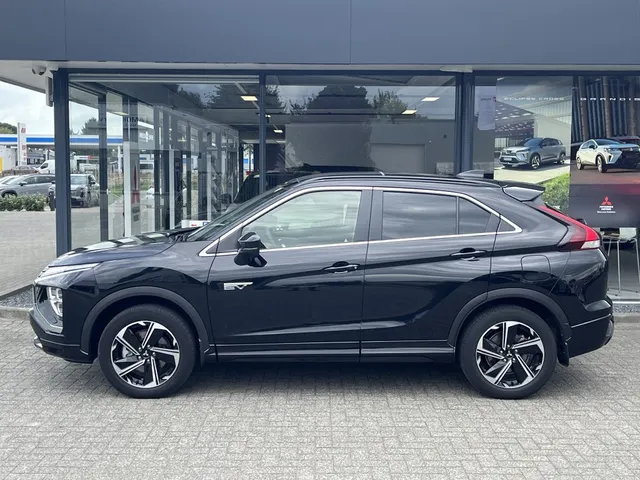 Mitsubishi Eclipse Cross 2.4 PHEV Instyle | Panoramadak