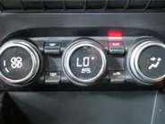 Renault Captur 1.6 E-Tech Plug-in Hybrid 160 Business *Aut*Navi+Camera*Climate*Stoel Verw.*Sportieve Auto!