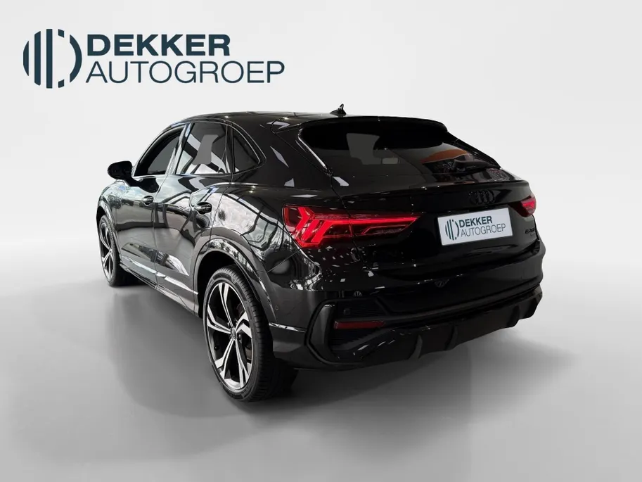 Audi Q3 Sportback 45 TFSI quattro edition one Black Pack - Pano-schuif/kanteldak - Trekhaak