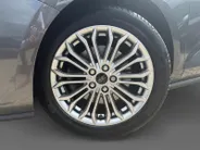 Ford Focus Wagon 1.0 EcoBoost Titanium Business | NL Auto | Dealeronderhouden | Panormadak | Winter Pack | Comfort Pack | Apple Carplay & Android Auto |