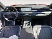 Kia EV9 GT-line AWD 99,8 kwh 7 zits | 385 PK | Geventileerde/verwarmde stoelen | Wireless Carplay & Android auto | 2.500 kg trekgewicht | Meridian | Fabrieksgarantie t/m 19-6-2033 +3x 1 jaar*  | NAP