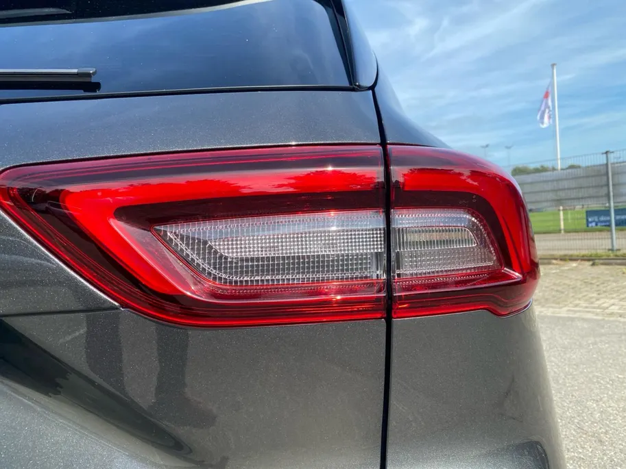 Ford Kuga 2.5 PHEV ST-Line 243PK | NL Auto | Driver Assistance Pack | Winter Pack | Adaptieve Cruise Control | BLIS | Keyless Entry | 360 graden Camera