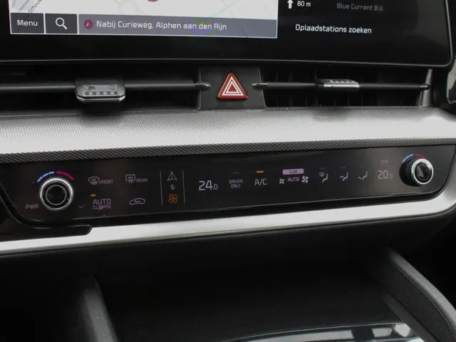 Kia Sportage 1.6 T-GDi Plug-in Hybrid AWD DynamicLine | Navi | Adap. Cruise | Park sens
