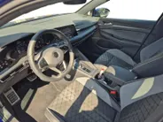 Volkswagen Golf 1.5 eTSI R-Line Business | Cruise Control | Climate Control | Digitaal Dashboard | Navigatie | Sportstoelen | Stoelverwarming | Stuurverwarming |
