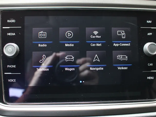 Volkswagen T-Roc 1.0 TSI Style | Airco | Navigatie | Trekhaak | PDC