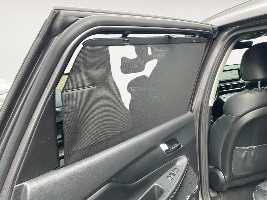 Hyundai Santa Fe 1.6 T-GDI HEV Premium 7p. | Lederen bekleding| Stoelverwarming/koeling| Stuurverwarming| Elektrische achterklep| Trekhaak| 1650 KG trekgewicht|