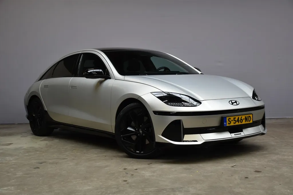 Hyundai IONIQ 6 77,4 kWh 325pk AWD First Edition I SOH 100% I Afn. trekhaak