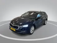 Škoda Octavia Combi 1.0 e-TSI 110pk DSG Business Edition · Inklap. Trekhaak · Keyless · Elek. Achterklep · Stoelverwarming · ACC · Garantie t/m 29-05-2028 of 100.000km