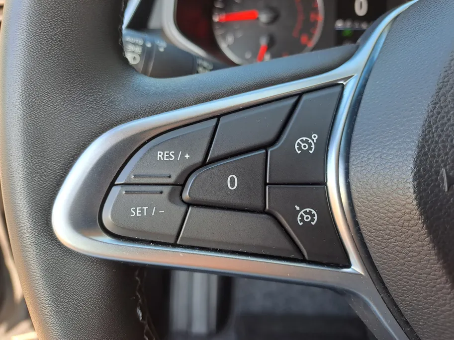 Renault Clio 1.0 TCe 90 Equilibre | Navigatie | Cruise | DAB | Rijstrooksensor met correctie | Airco | Apple Carplay/Android Auto
