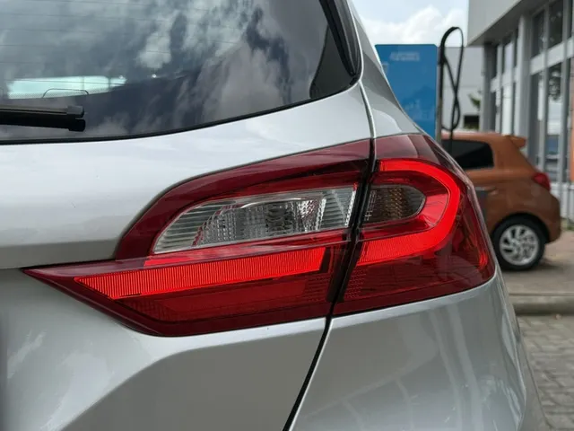 Ford Fiesta 1.0 EcoBoost 100pk 5dr Titanium | Camera | Navi | B&O | Verwarmbare voorruit | Apple Carplay & Android Auto | Cruise Control