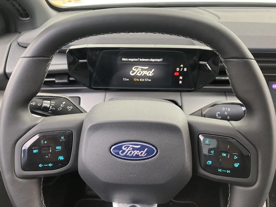 Ford Capri Premium Standard Range RWD 52 kWh Driver Assistance Pack - Panoramadak - 21inch lichtmetalen velgen