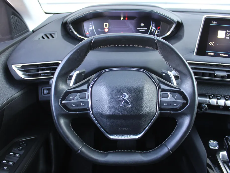 Peugeot 3008 1.6 e-THP Allure | Trekhaak | Navi | Elektr. achterklep | Camera | Apple Carplay/Android Auto | Cruise | 18' LM | All seasons |