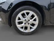 Renault Clio 90PK TCe Limited | Airco | Navi | Parkeersensoren | Cruise Control | Bluetooth | Lichtmetalen Velgen | Keyless Entry | Elektrische Ramen & Spiegels | Armsteun |